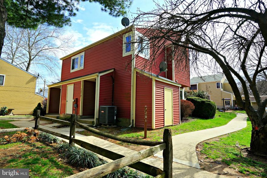 Gorgeous townhome rarely available 4bed 2.5Bath floor plan in desirable Country Side community! Terrific value! Sparkling wood floors, new paint throughout, spacious eat in kitchen, separate dining room, large living room and much more!! Excellent location, Walk to movies, restaurants and shopping. Minutes to I-270/I-70/I-15