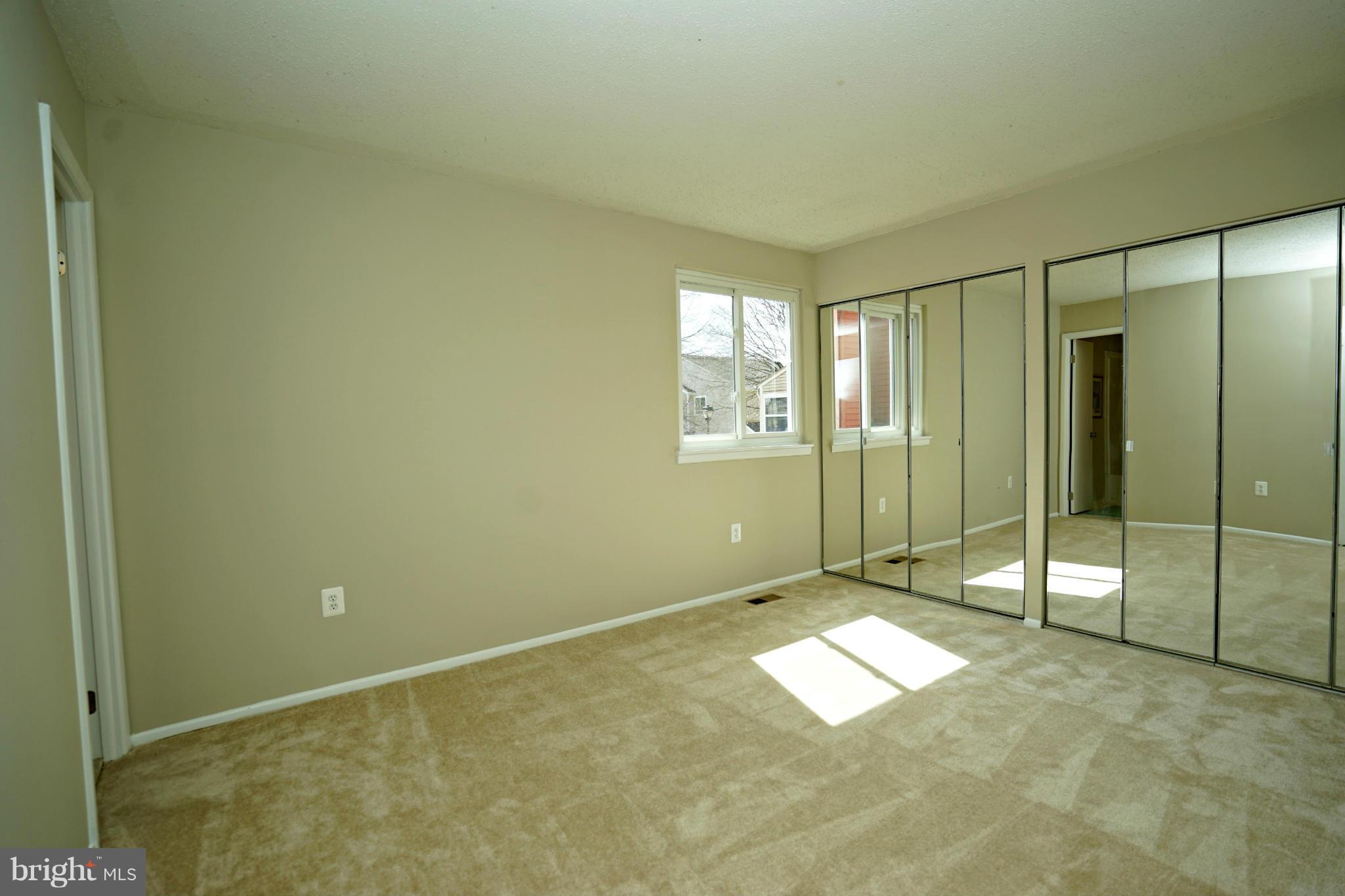 COUNTRYSIDE - Residential