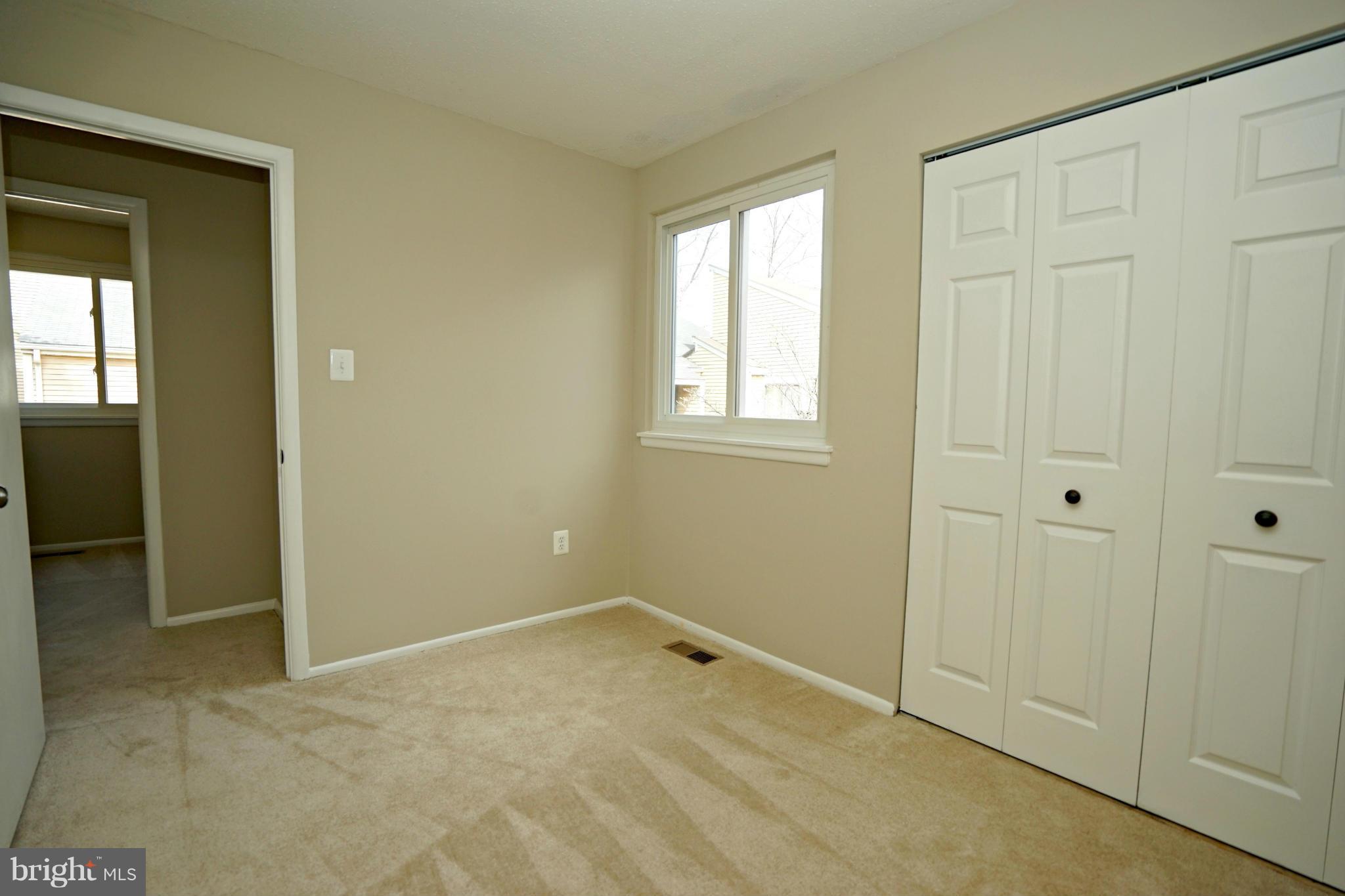 COUNTRYSIDE - Residential