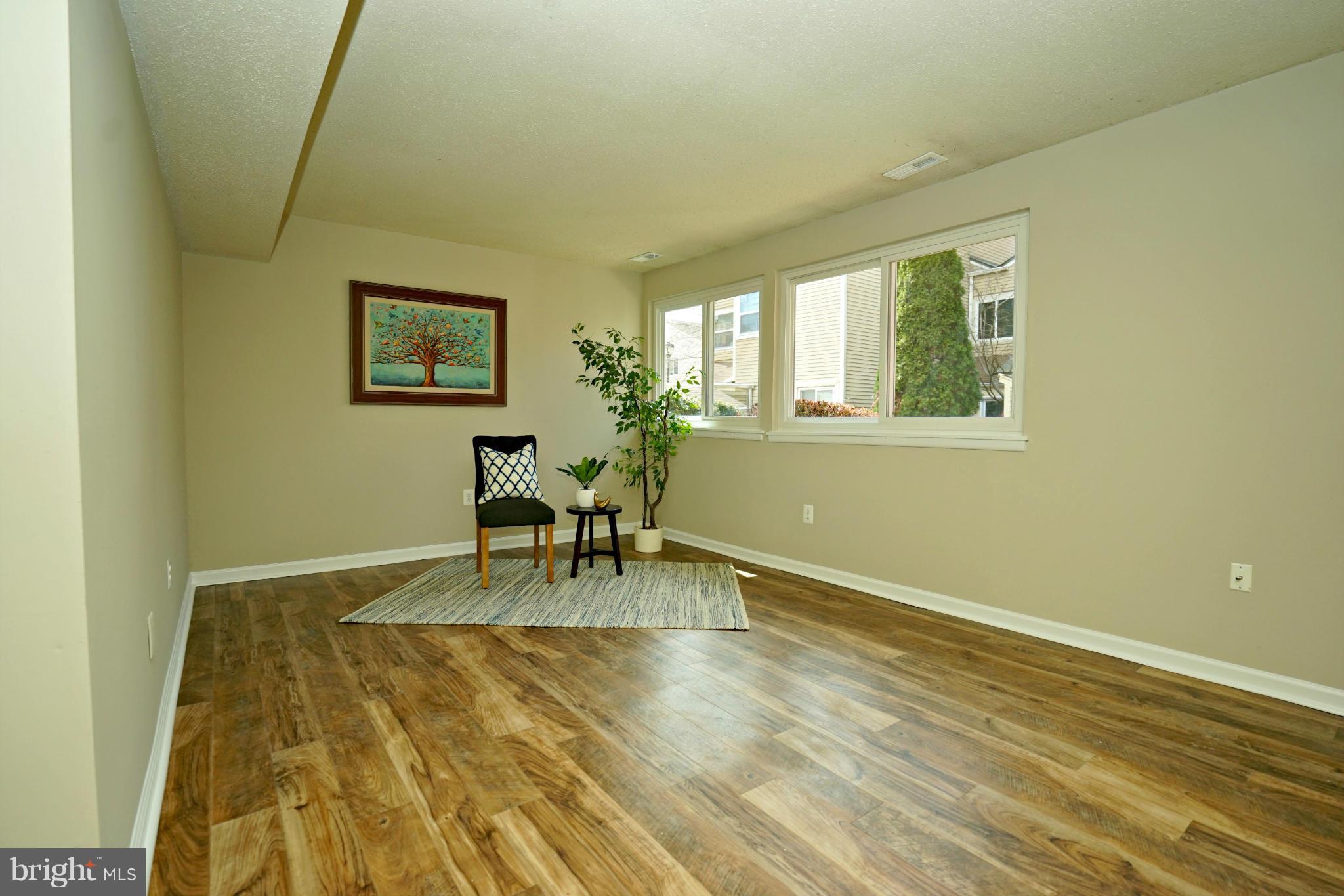 COUNTRYSIDE - Residential