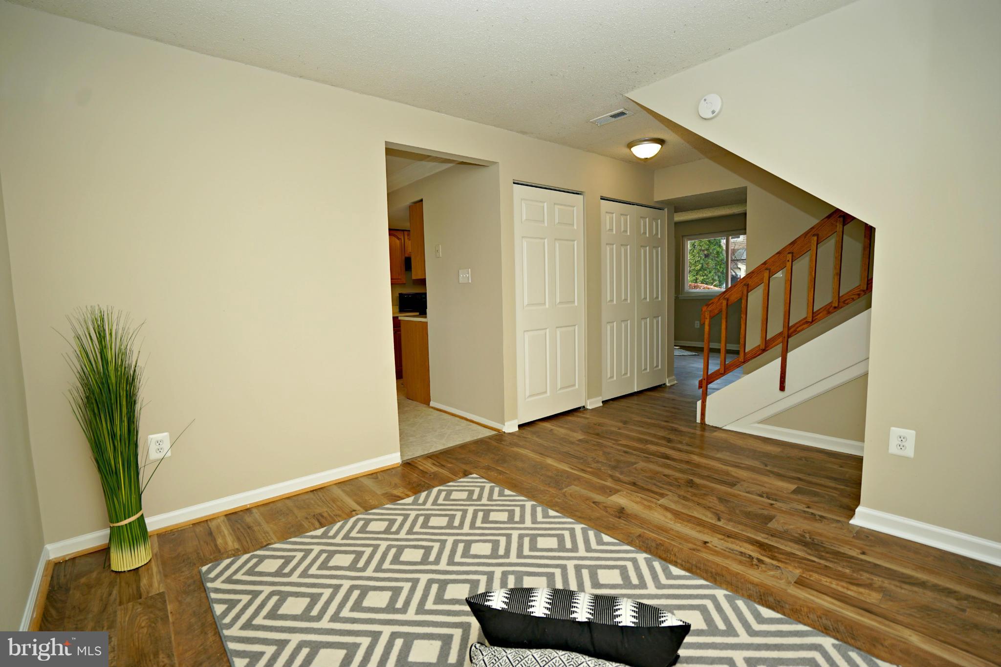 COUNTRYSIDE - Residential