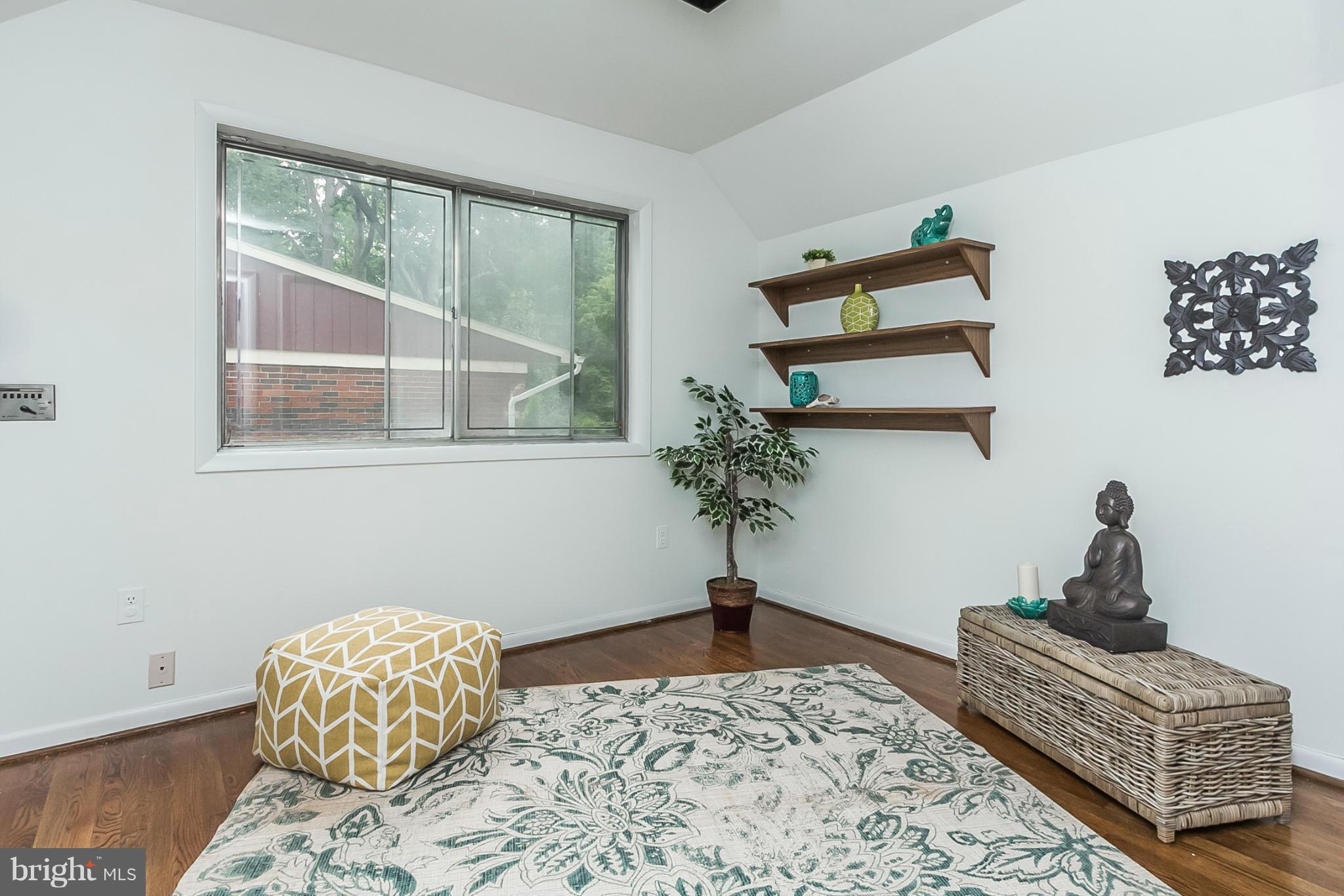 MOUNT WASHINGTON - Residential