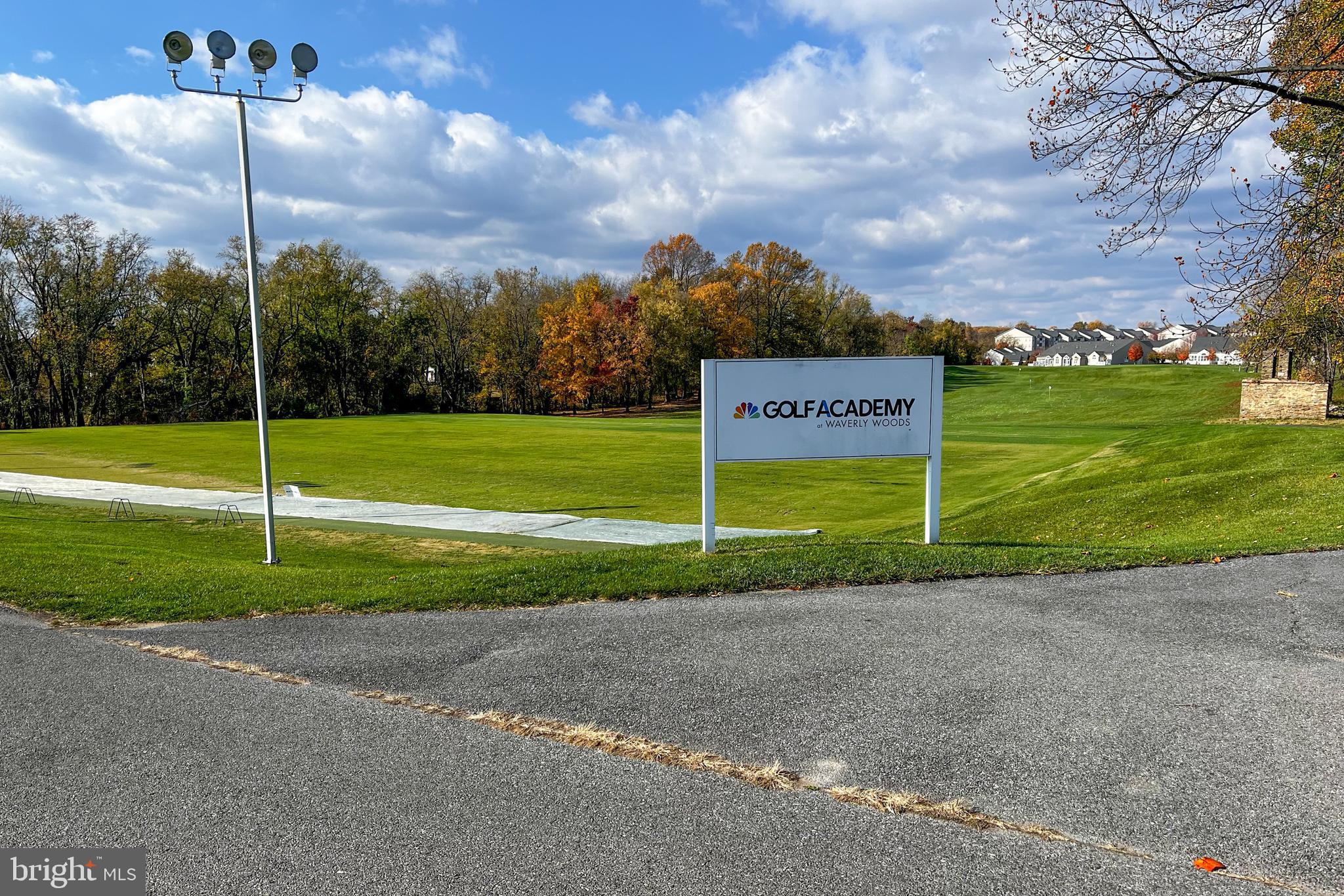 WAVERLY WOODS - Residential