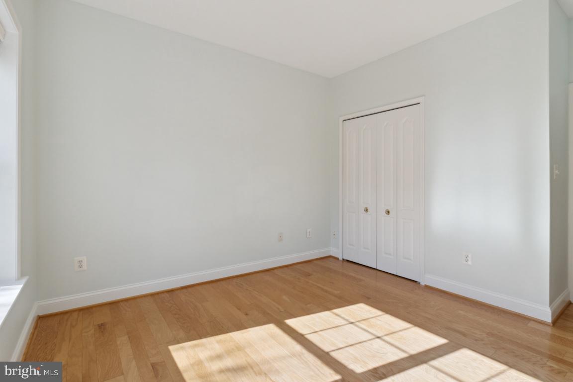 WAVERLY WOODS - Residential