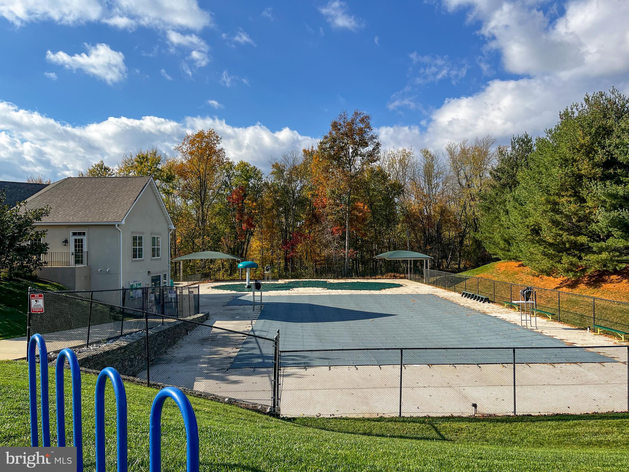 WAVERLY WOODS - Residential