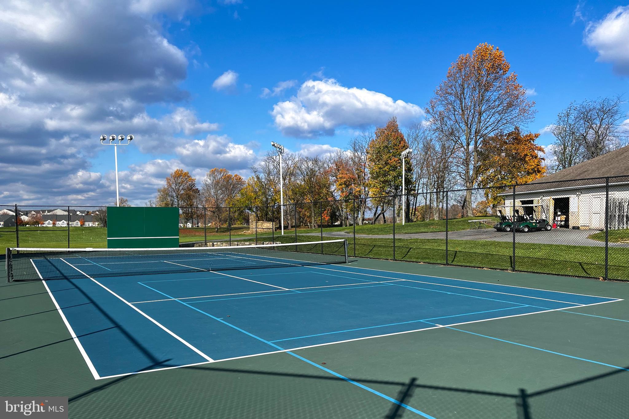 WAVERLY WOODS - Residential