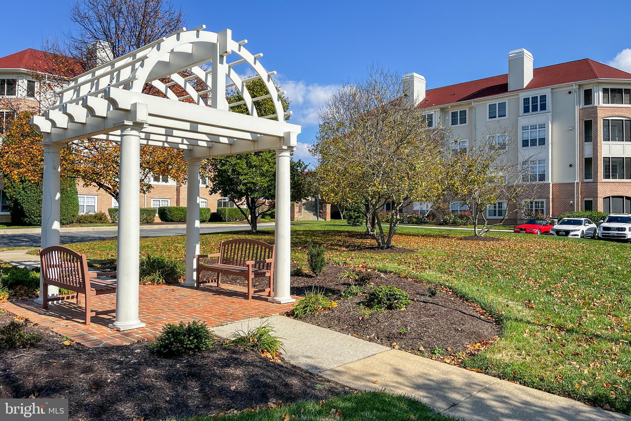 WAVERLY WOODS - Residential