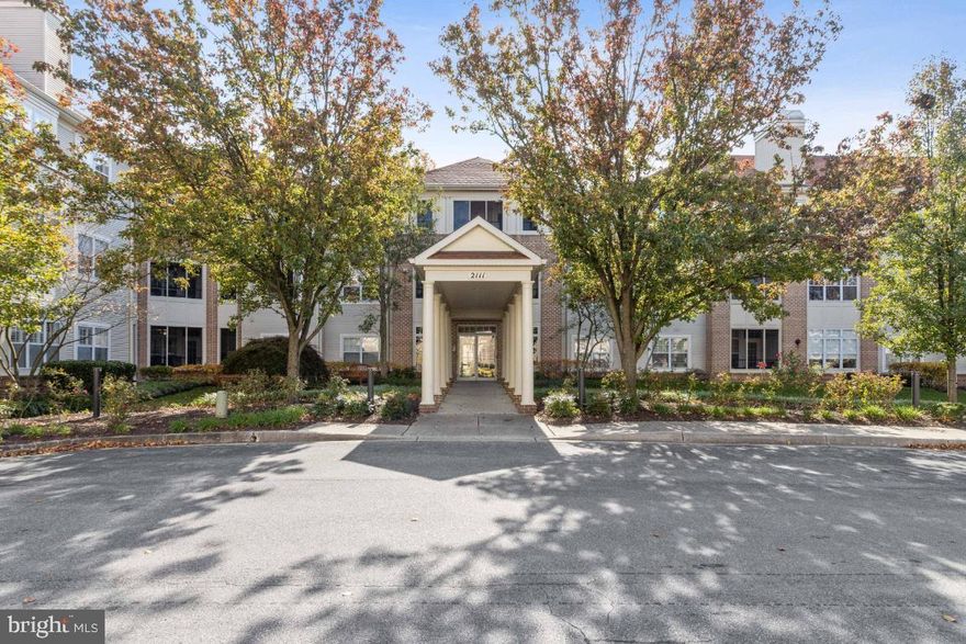 Discover refined living in this stunning 2-bedroom (+Den) condo, where luxury meets convenience at every turn. A den, perfect for a home office or guest room, complements the two full bathrooms, ensuring comfort for all. Enjoy the serenity of a three-season balcony overlooking the picturesque Waverly Woods golf course, or revel in the elegance of hardwood floors throughout. This gorgeous condo features two parking spots and an ample storage unit. With a newer HVAC (2019) and Water Heater (2015), this home offers unparalleled ease. And, just a stroll away, find all your essentials at Waverly Woods Village Shopping Center. Embrace the lifestyle you deserve—schedule a tour today!