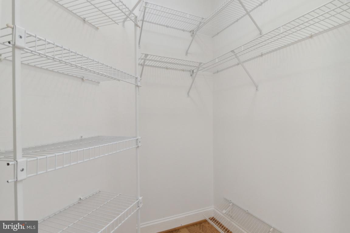 WAVERLY WOODS - Residential