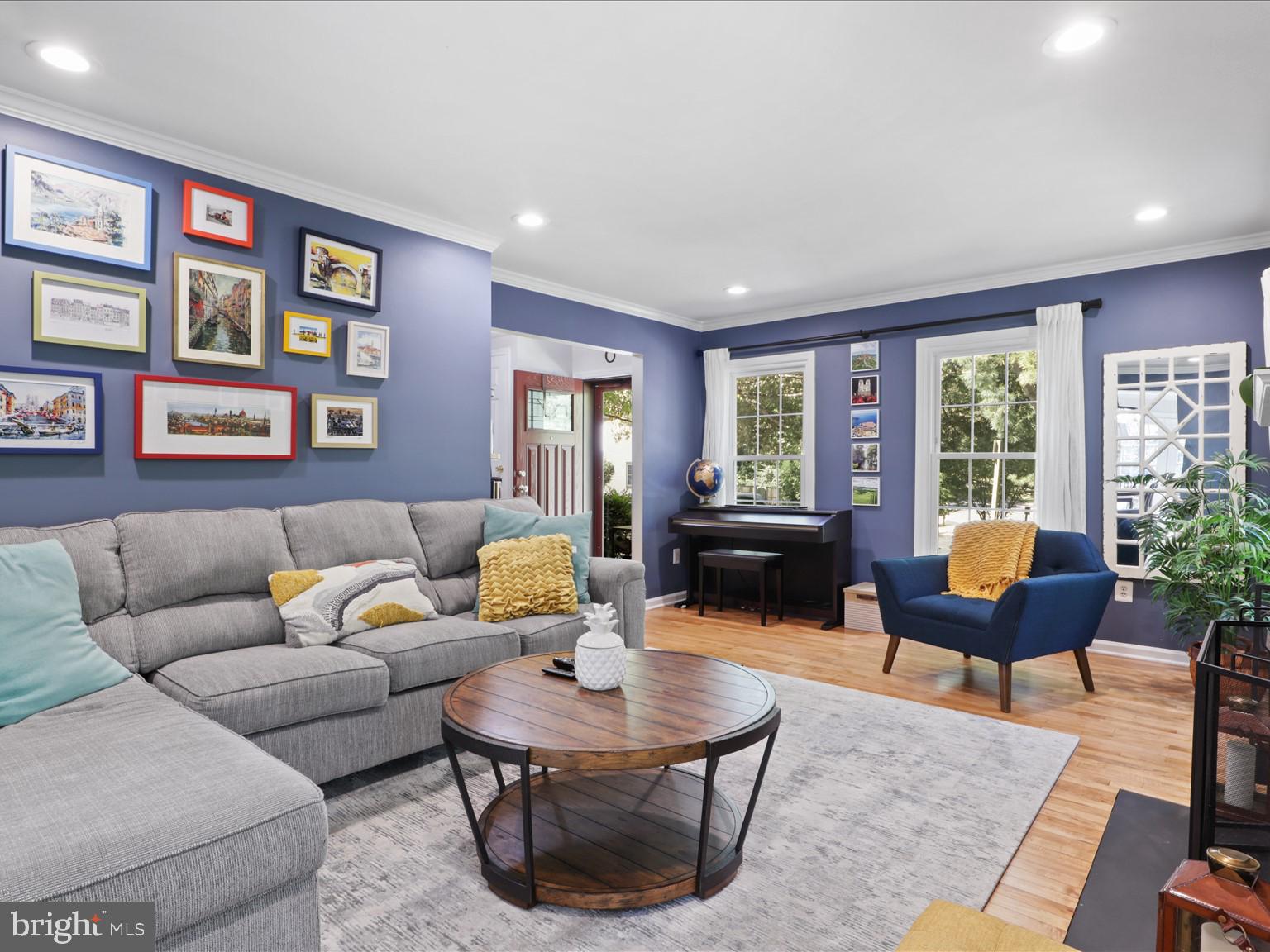 5701 EDGEWATER OAK COURT
