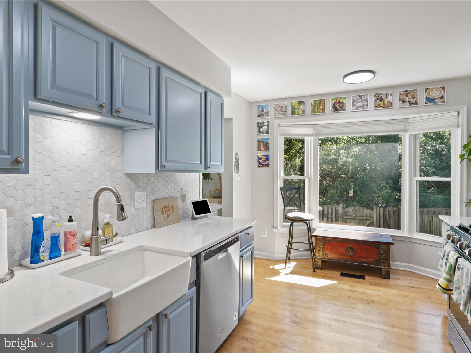 Search Homes 2 5701 EDGEWATER OAK COURT