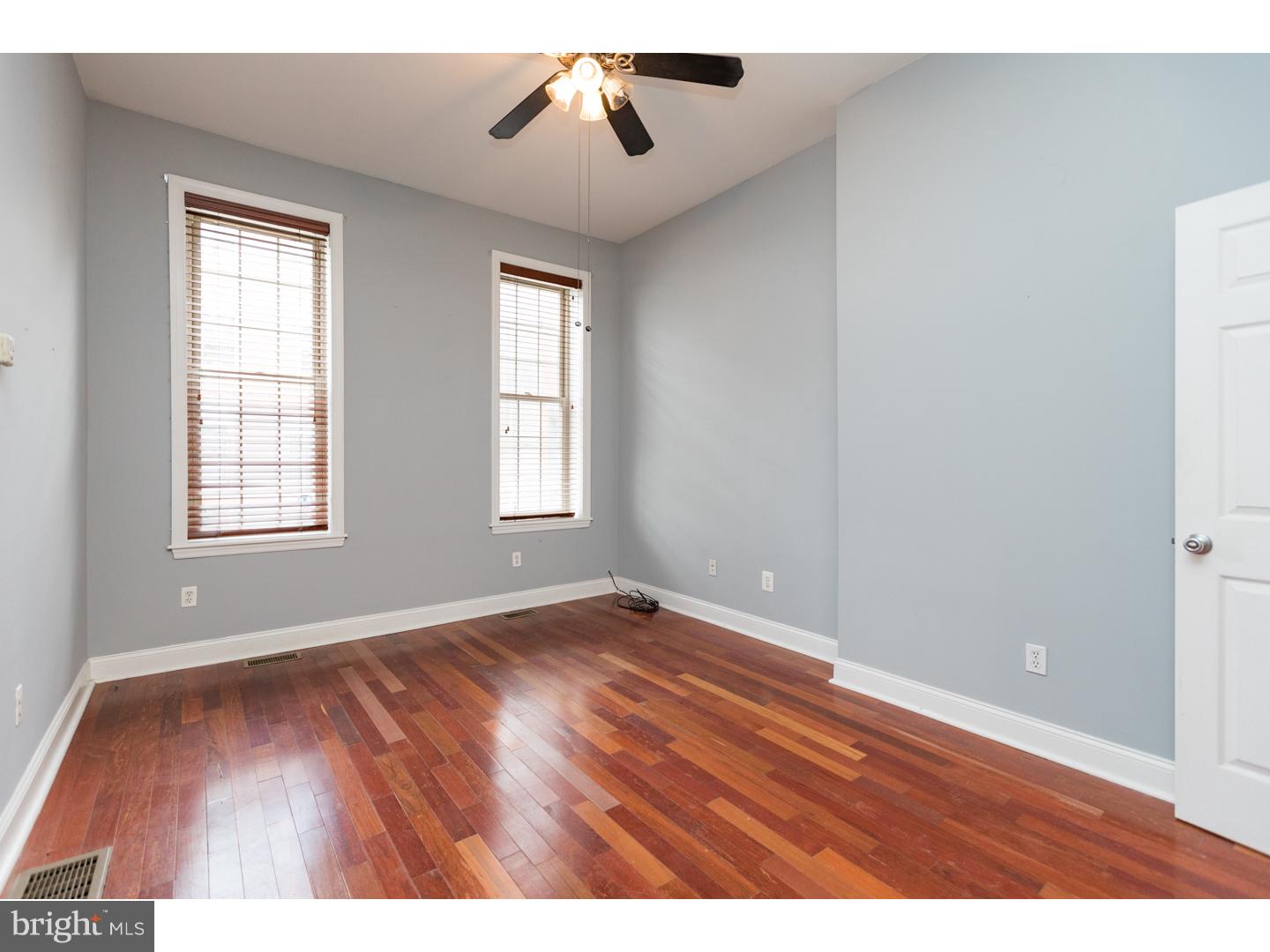 KENSINGTON - Residential Lease