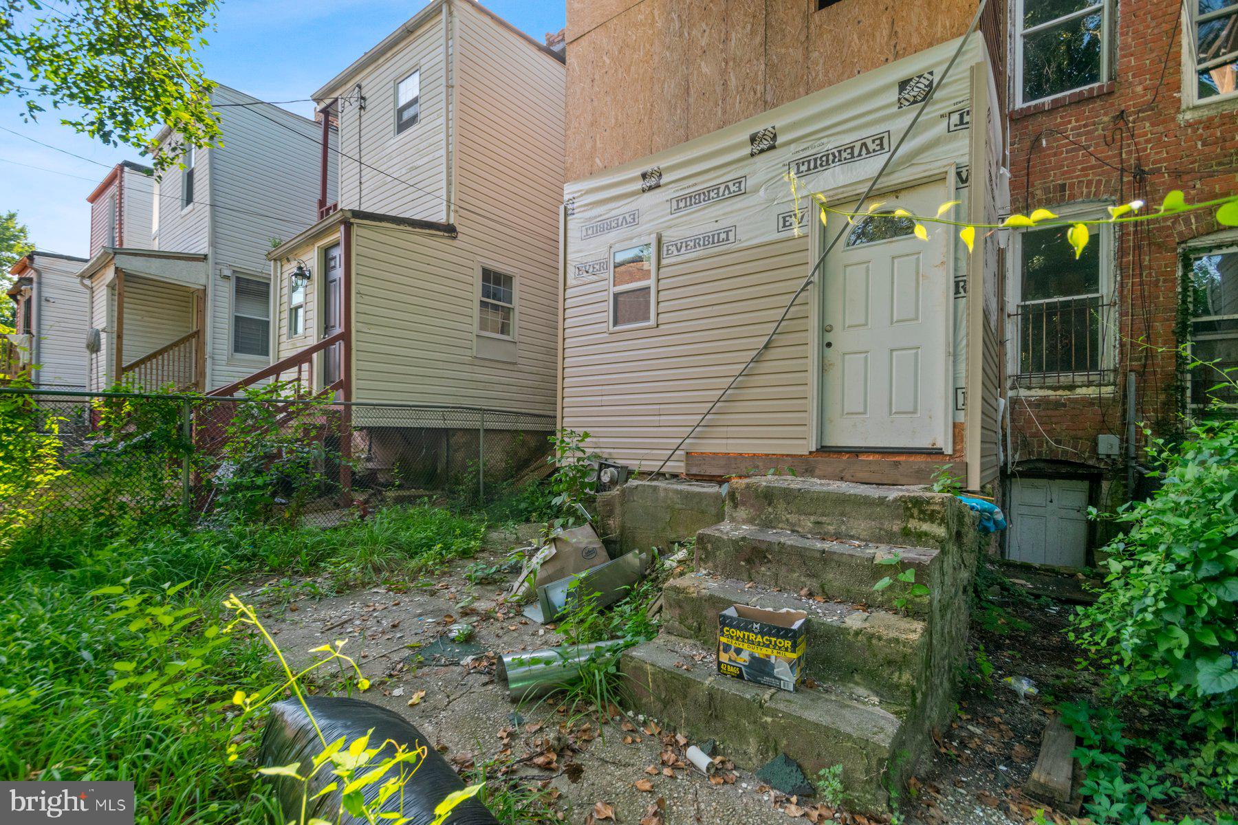 PARK CIRCLE - Residential