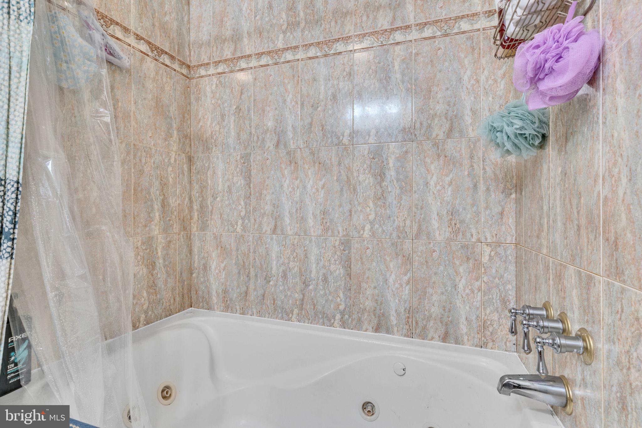 POTOMAC SANDS - Residential