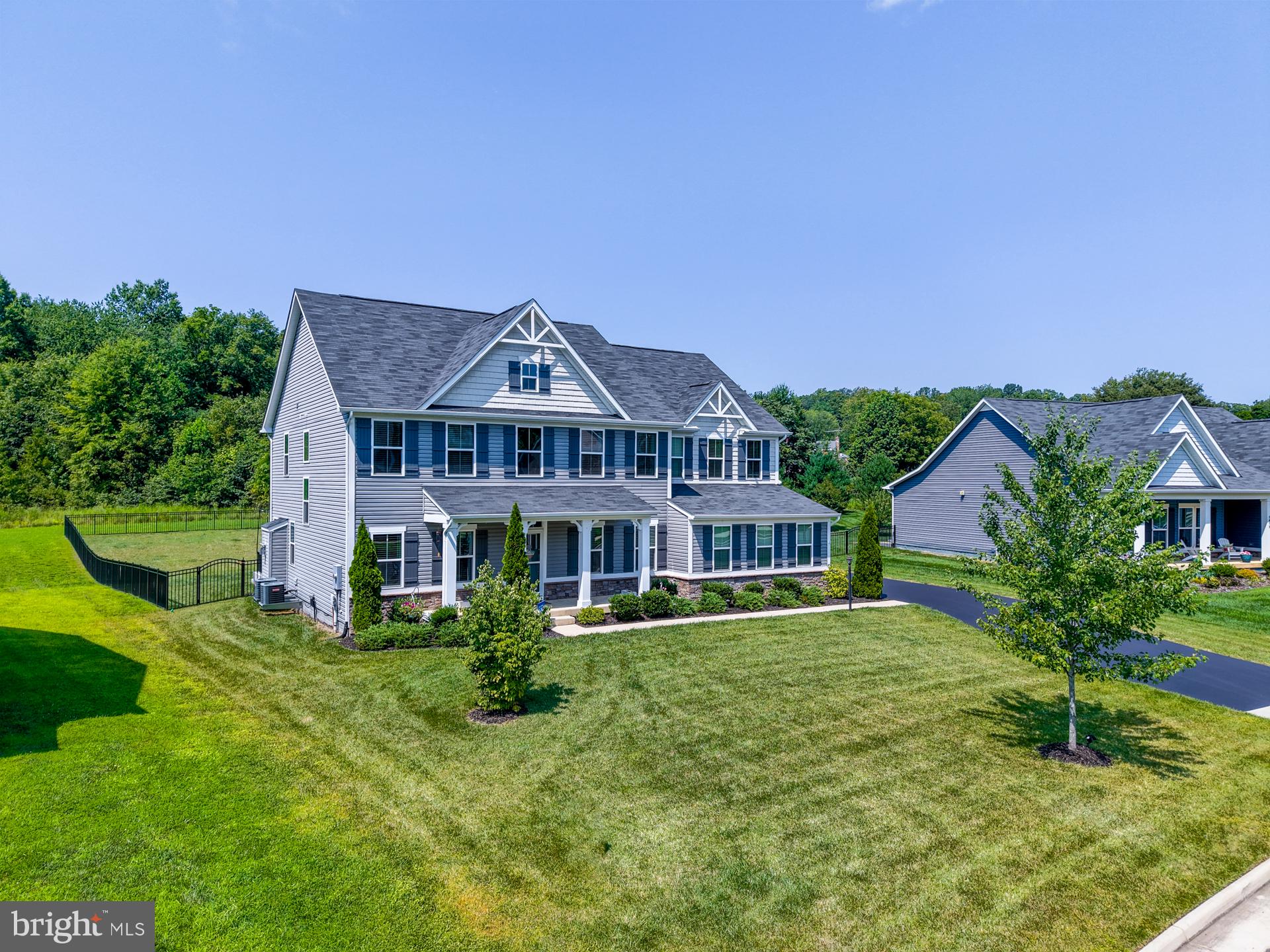 7471 LAKE WILLOW COURT