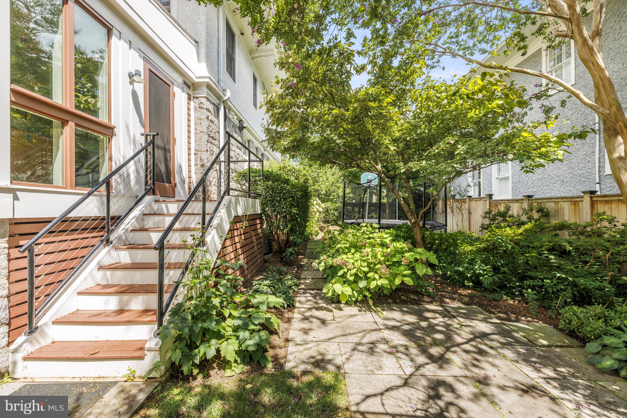 CLEVELAND PARK - Residential