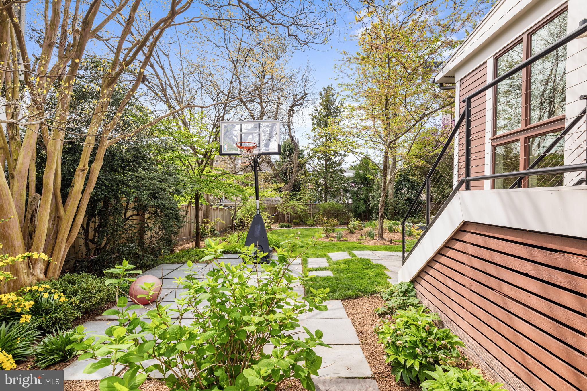 CLEVELAND PARK - Residential
