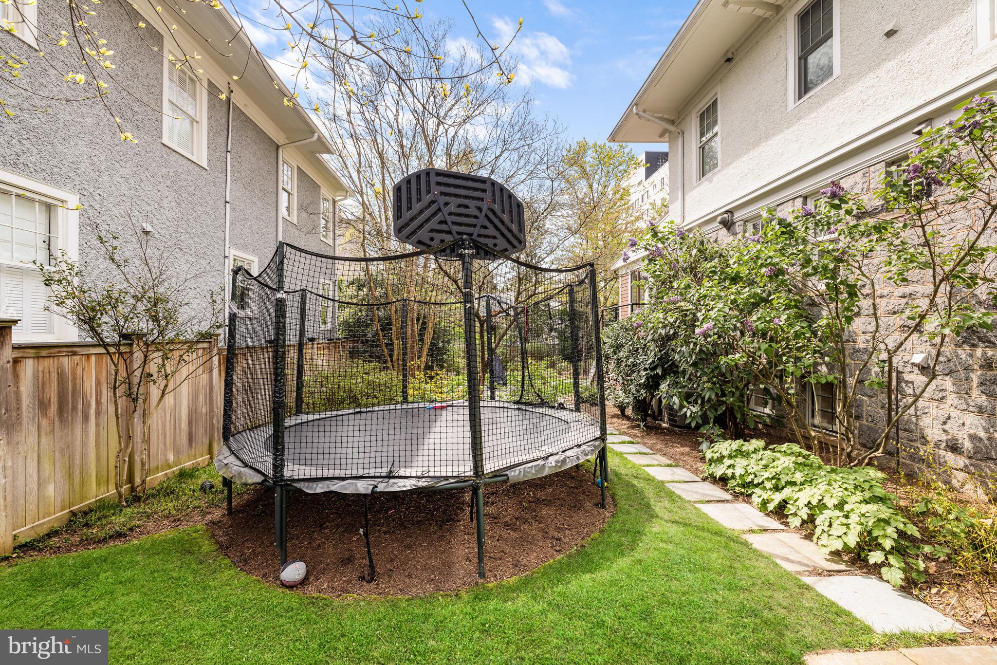 CLEVELAND PARK - Residential