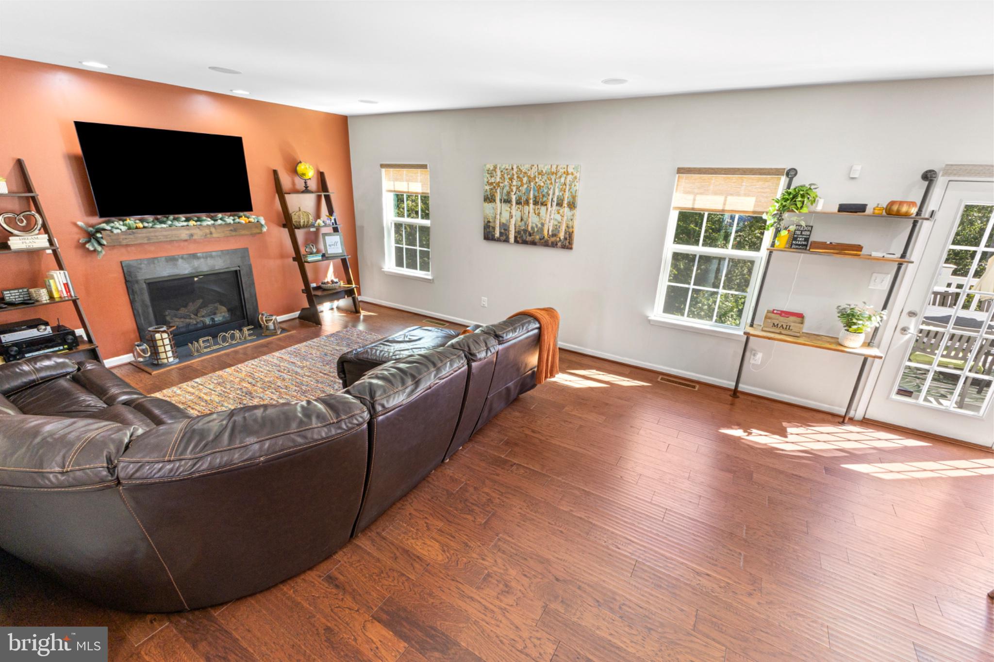 4557 COTSWOLD MANOR LOOP