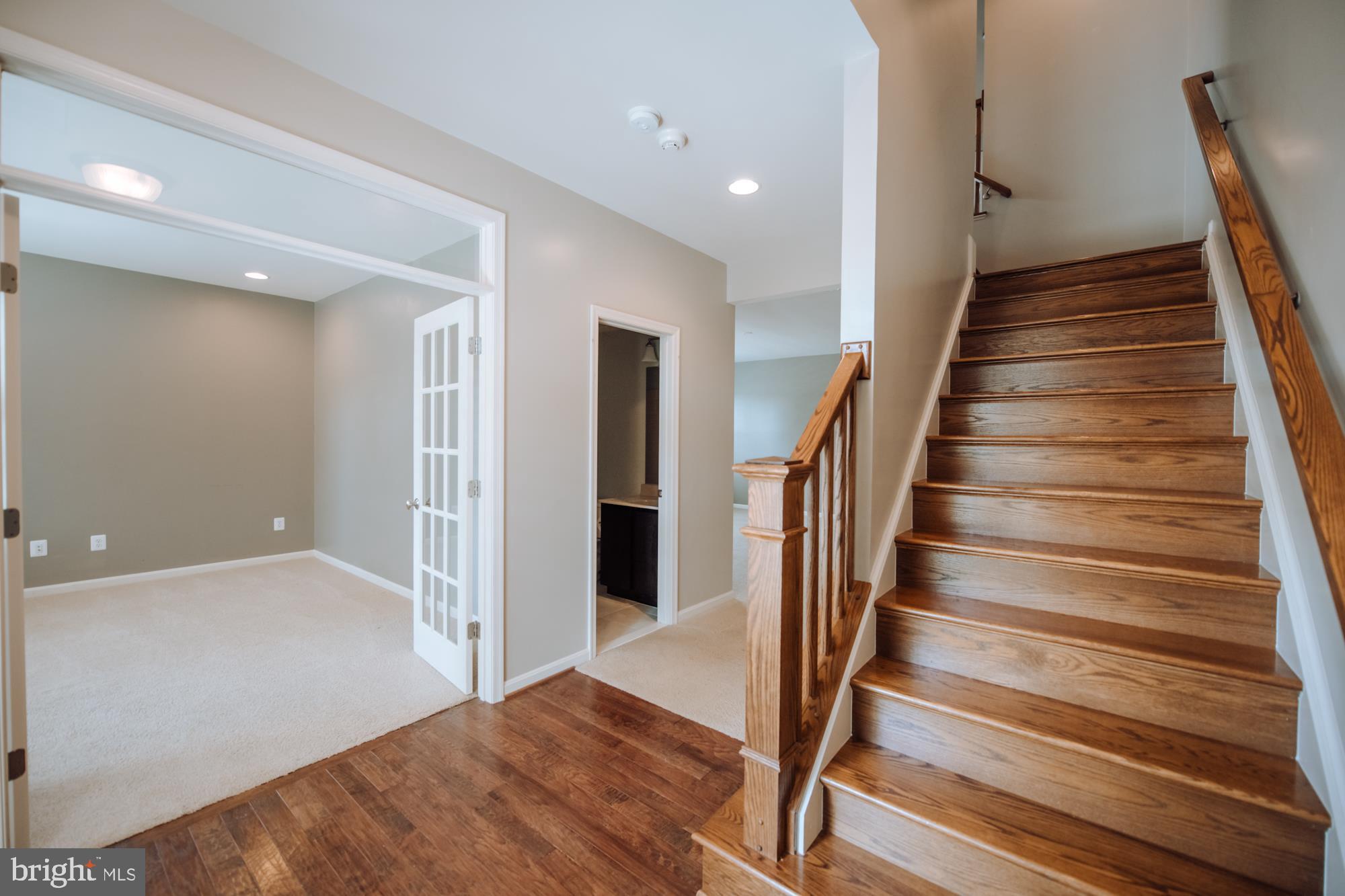 BRAMBLETON TOWN CENTER - Residential Lease