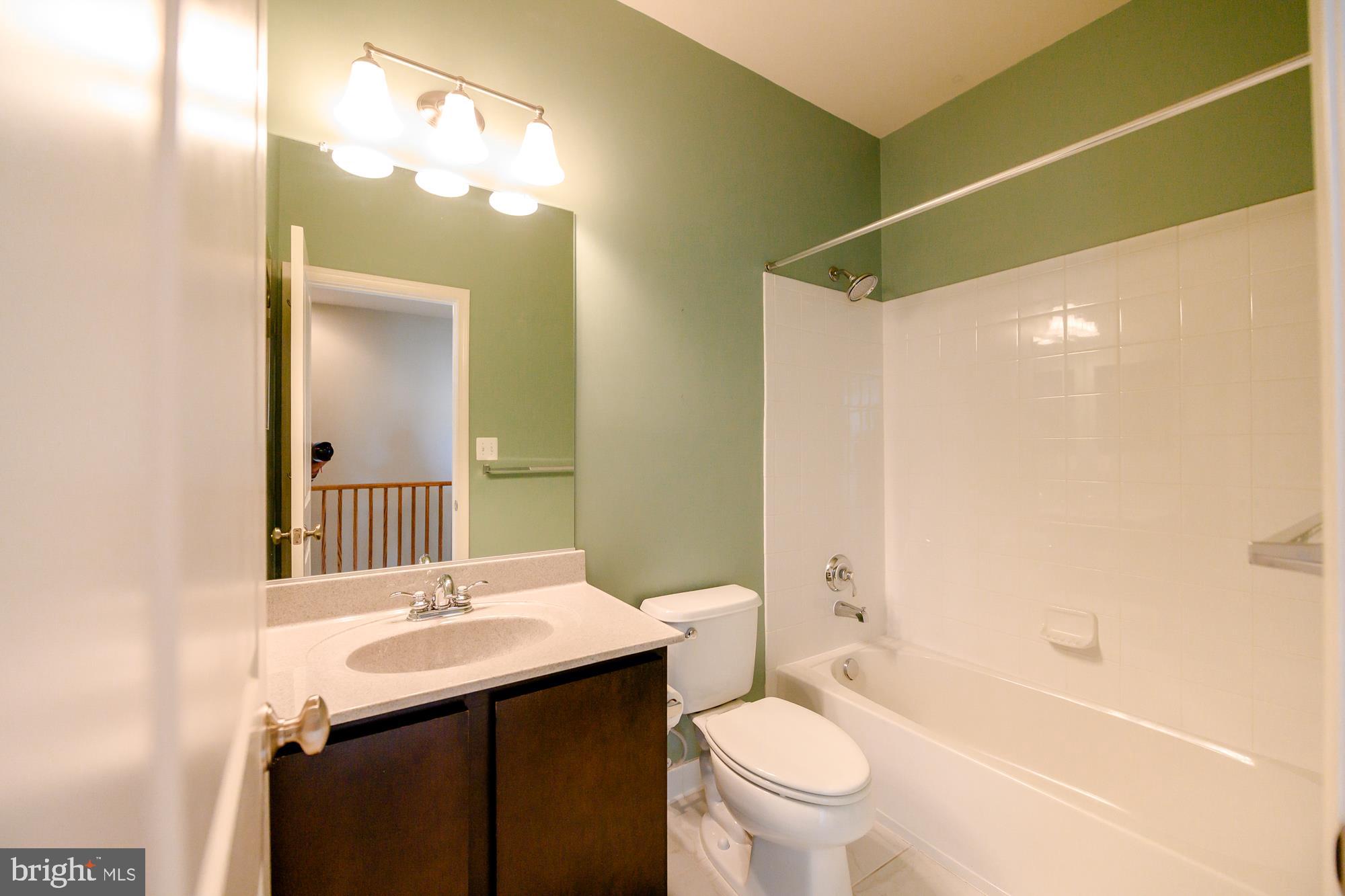 BRAMBLETON TOWN CENTER - Residential Lease