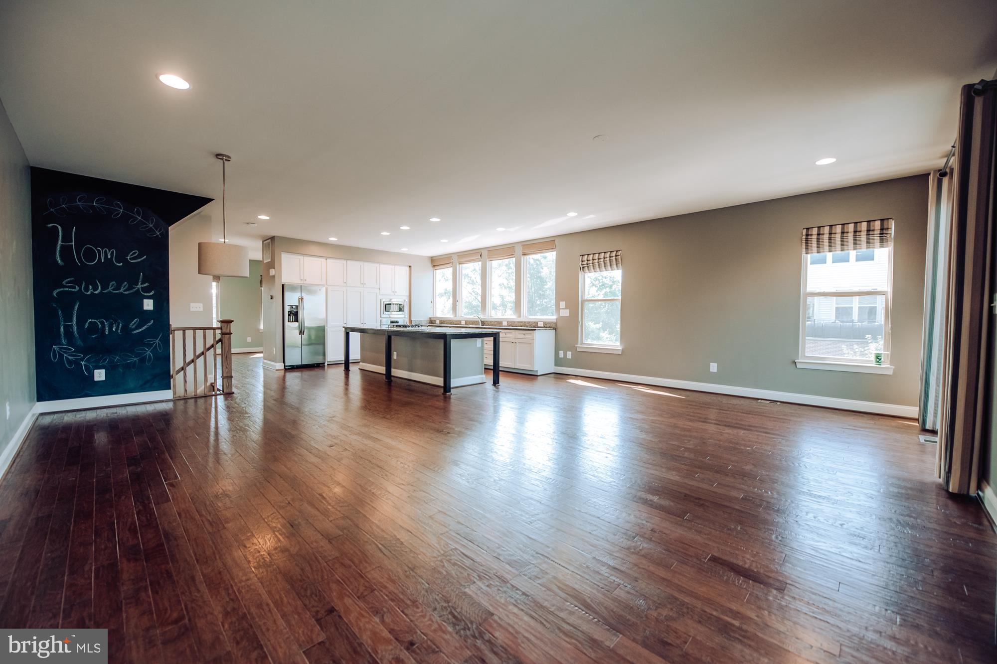 BRAMBLETON TOWN CENTER - Residential Lease