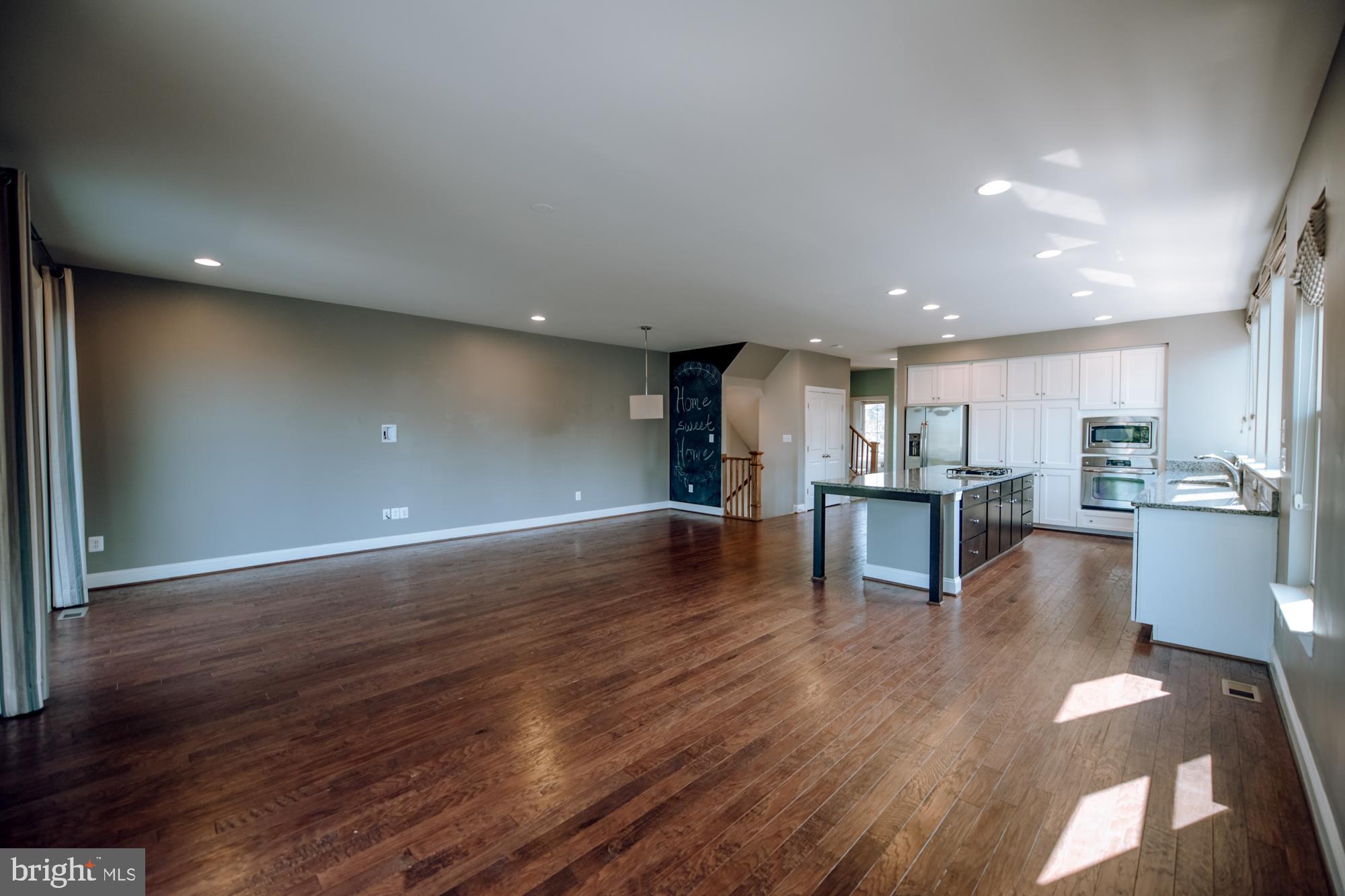 BRAMBLETON TOWN CENTER - Residential Lease