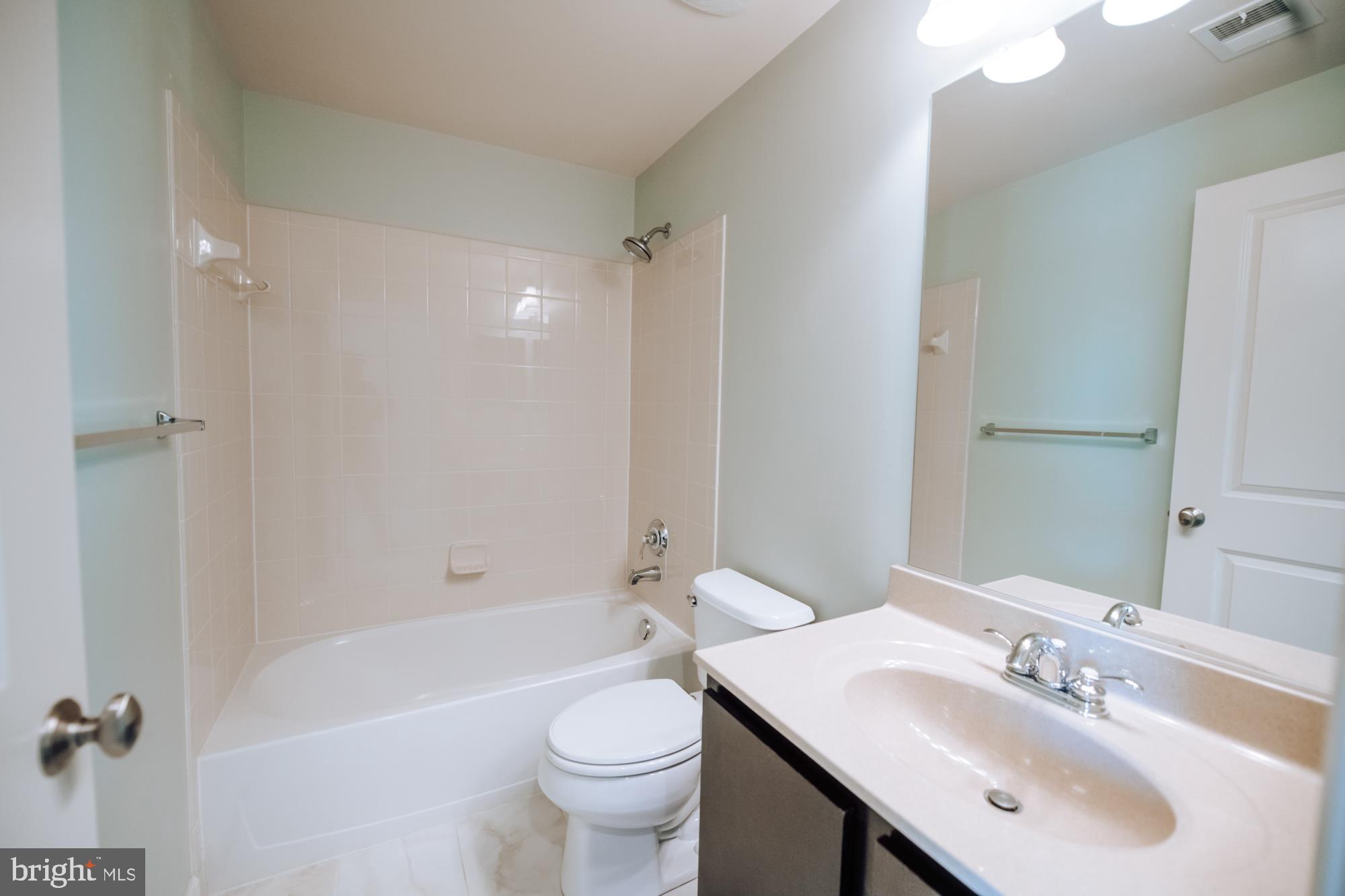 BRAMBLETON TOWN CENTER - Residential Lease