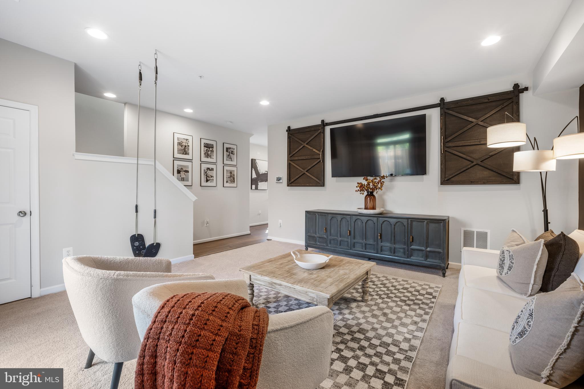 BRADFORD'S LANDING - Residential