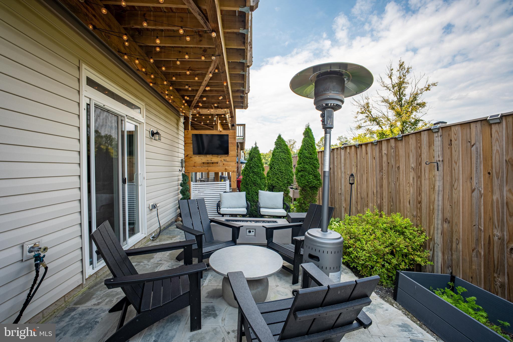 BRADFORD'S LANDING - Residential