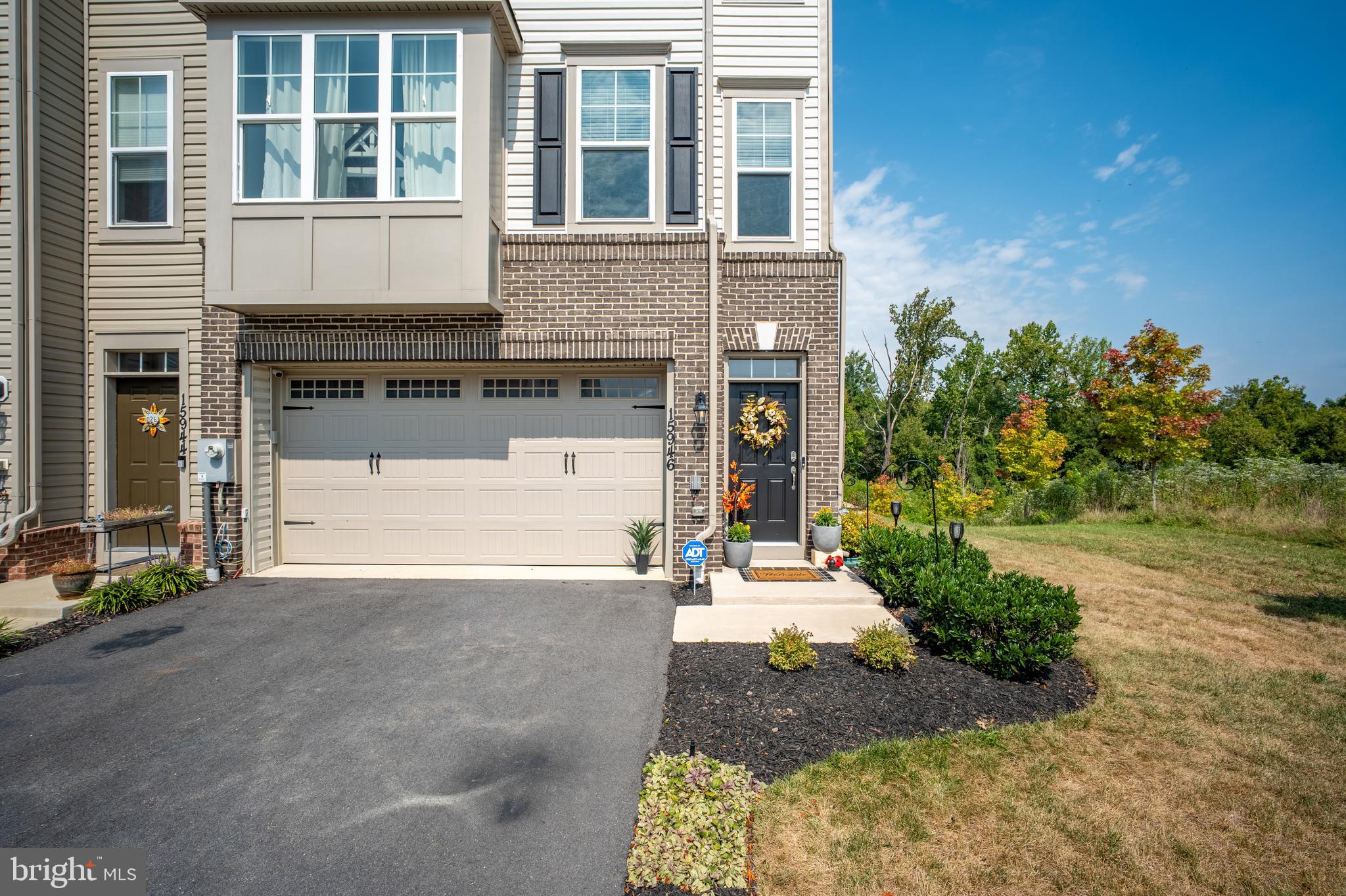 15946 COOLIDGE AVENUE