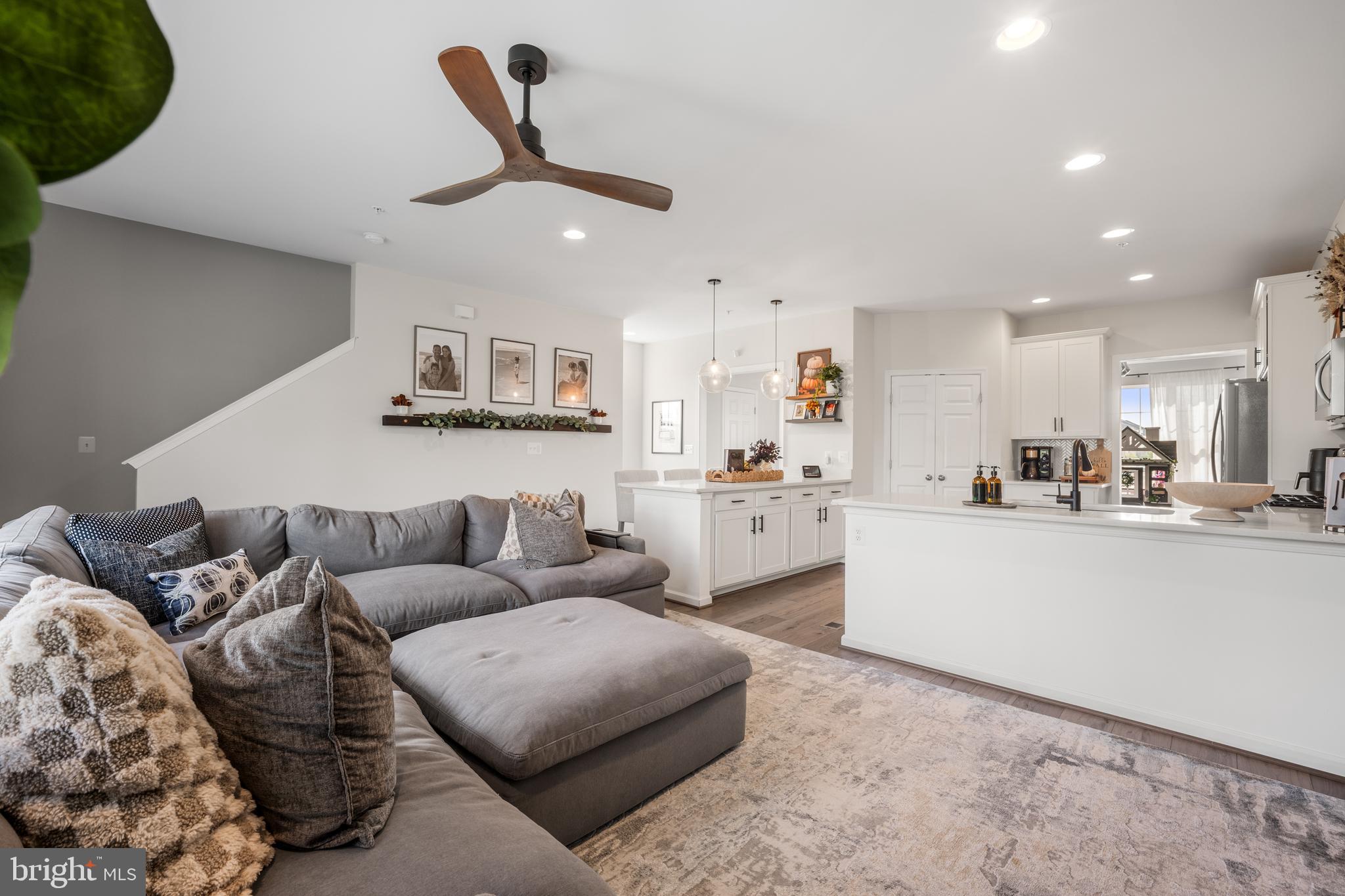 BRADFORD'S LANDING - Residential