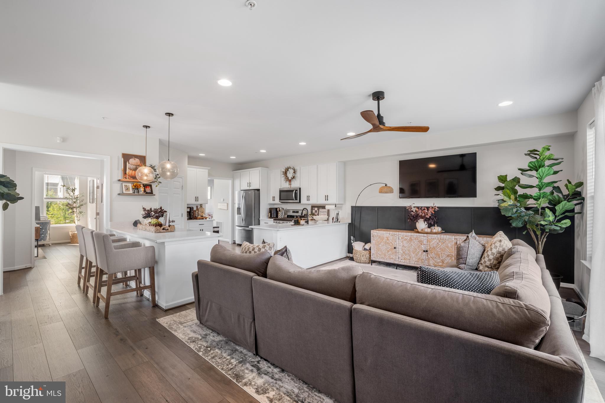 BRADFORD'S LANDING - Residential