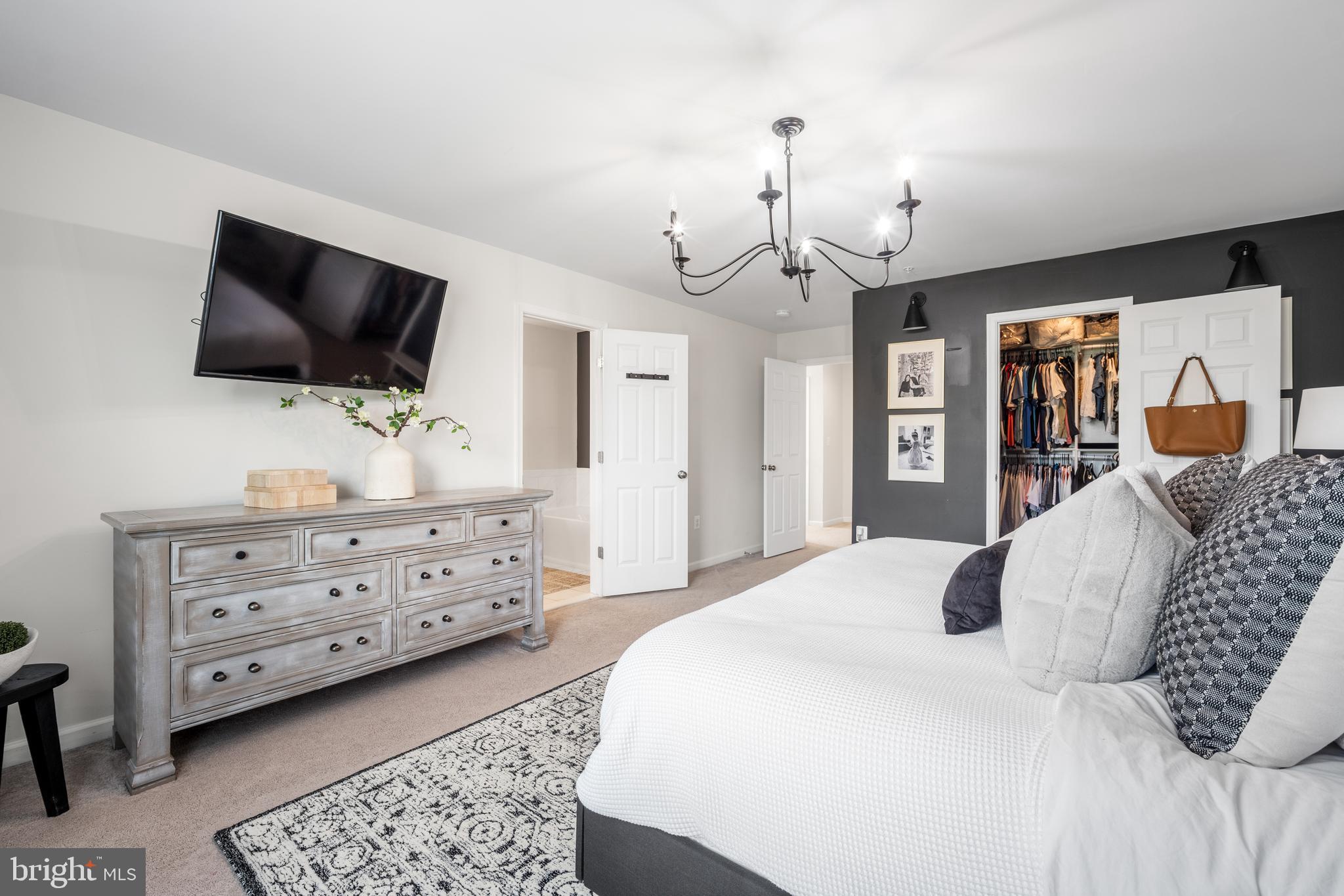 BRADFORD'S LANDING - Residential