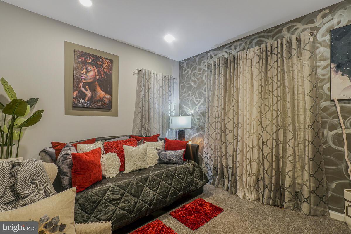 VILLAGES OF SAVANNAH - Residential