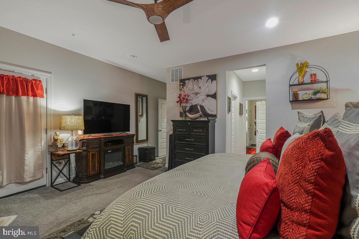 VILLAGES OF SAVANNAH - Residential