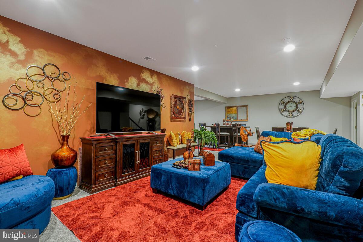 VILLAGES OF SAVANNAH - Residential