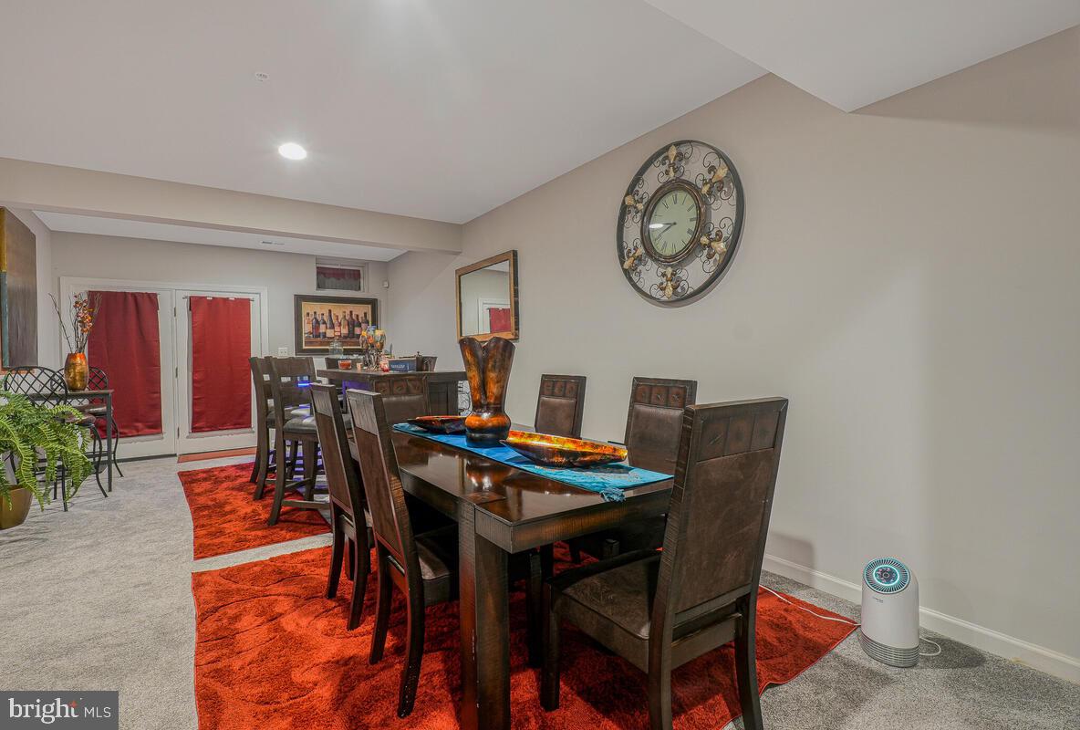 VILLAGES OF SAVANNAH - Residential