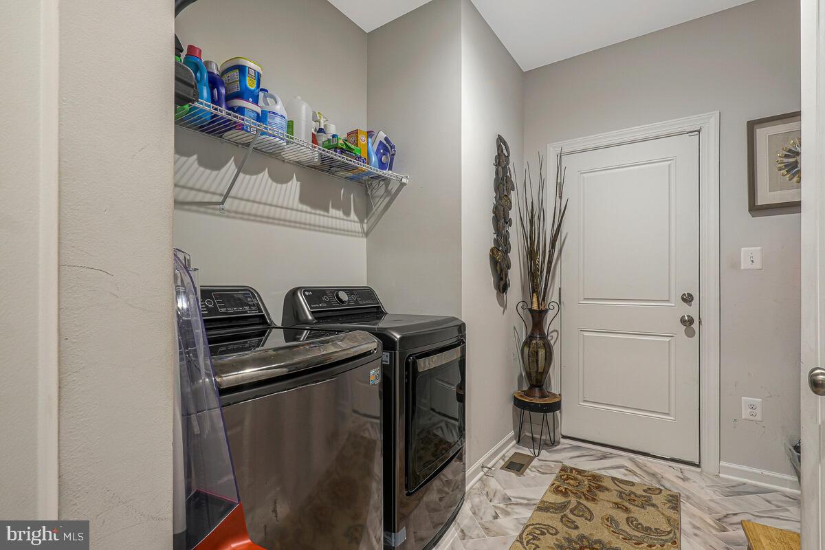 VILLAGES OF SAVANNAH - Residential