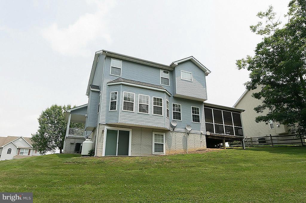 MILLS FARM - Residential