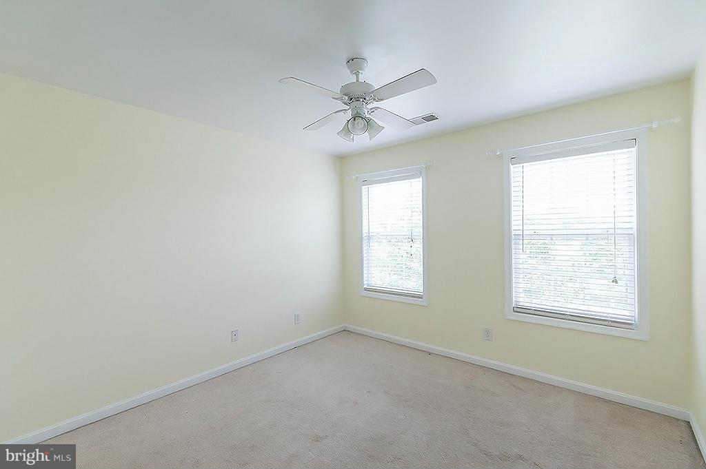 MILLS FARM - Residential