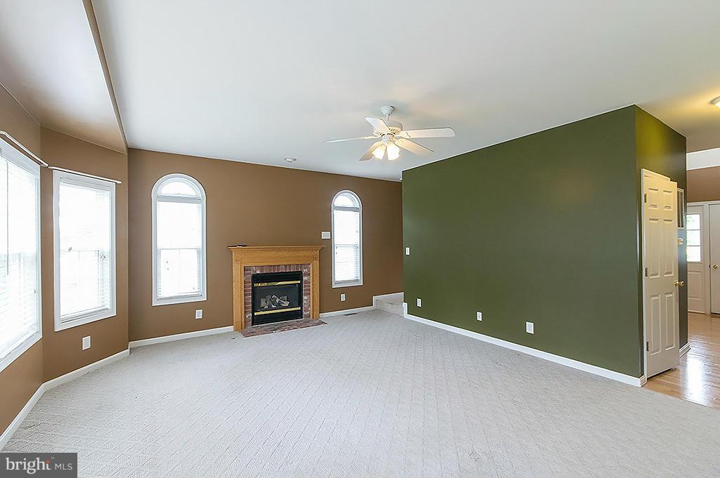 MILLS FARM - Residential