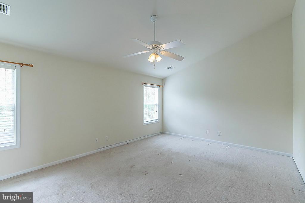 MILLS FARM - Residential