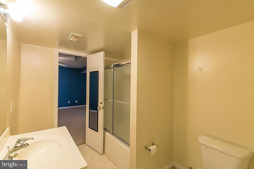 MILLS FARM - Residential