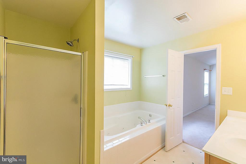 MILLS FARM - Residential