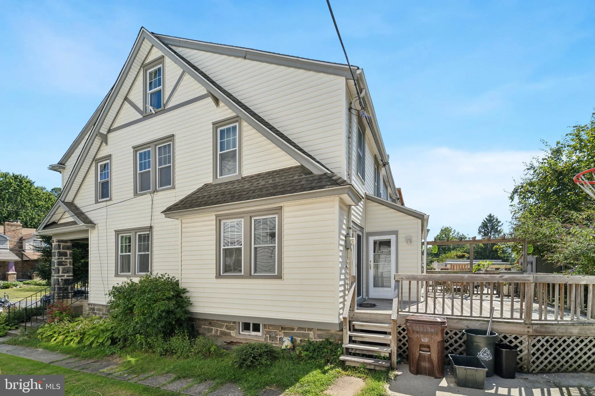 Lansdowne, Pennsylvania 19050, United States, 4 Bedrooms Bedrooms, ,1 BathroomBathrooms,Residential,Contingent,212931