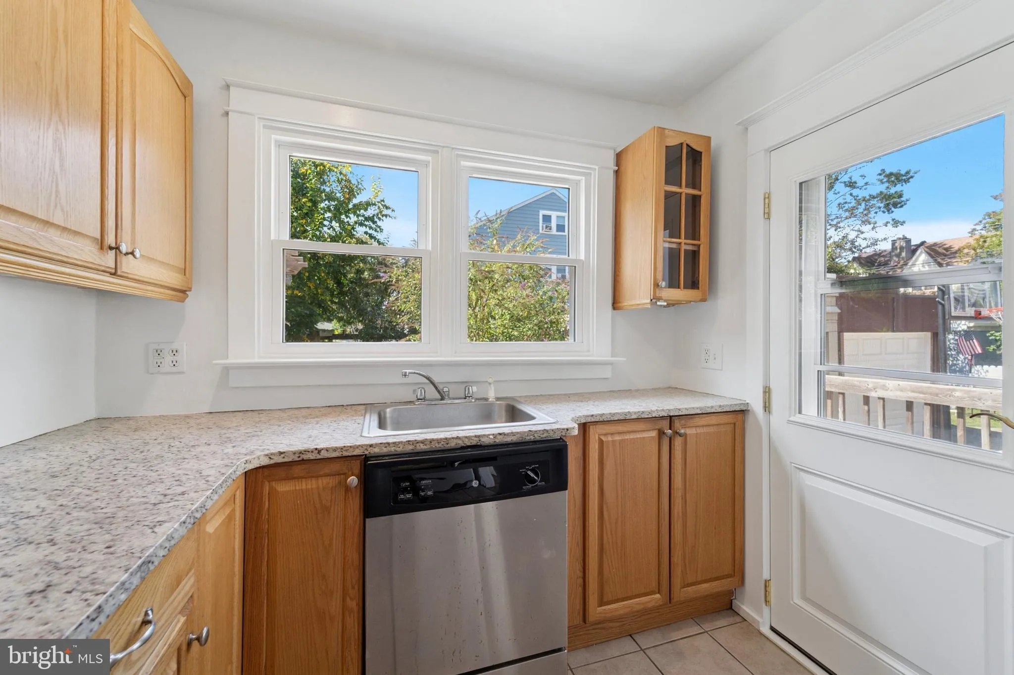 Lansdowne, Pennsylvania 19050, United States, 4 Bedrooms Bedrooms, ,1 BathroomBathrooms,Residential,Contingent,212931