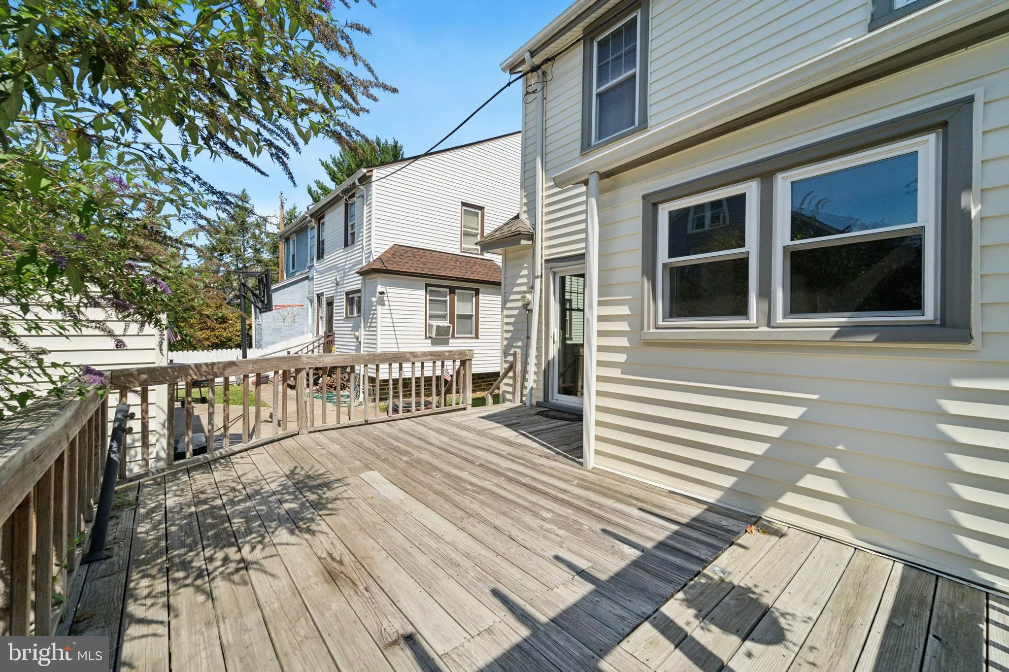 Lansdowne, Pennsylvania 19050, United States, 4 Bedrooms Bedrooms, ,1 BathroomBathrooms,Residential,Contingent,212931