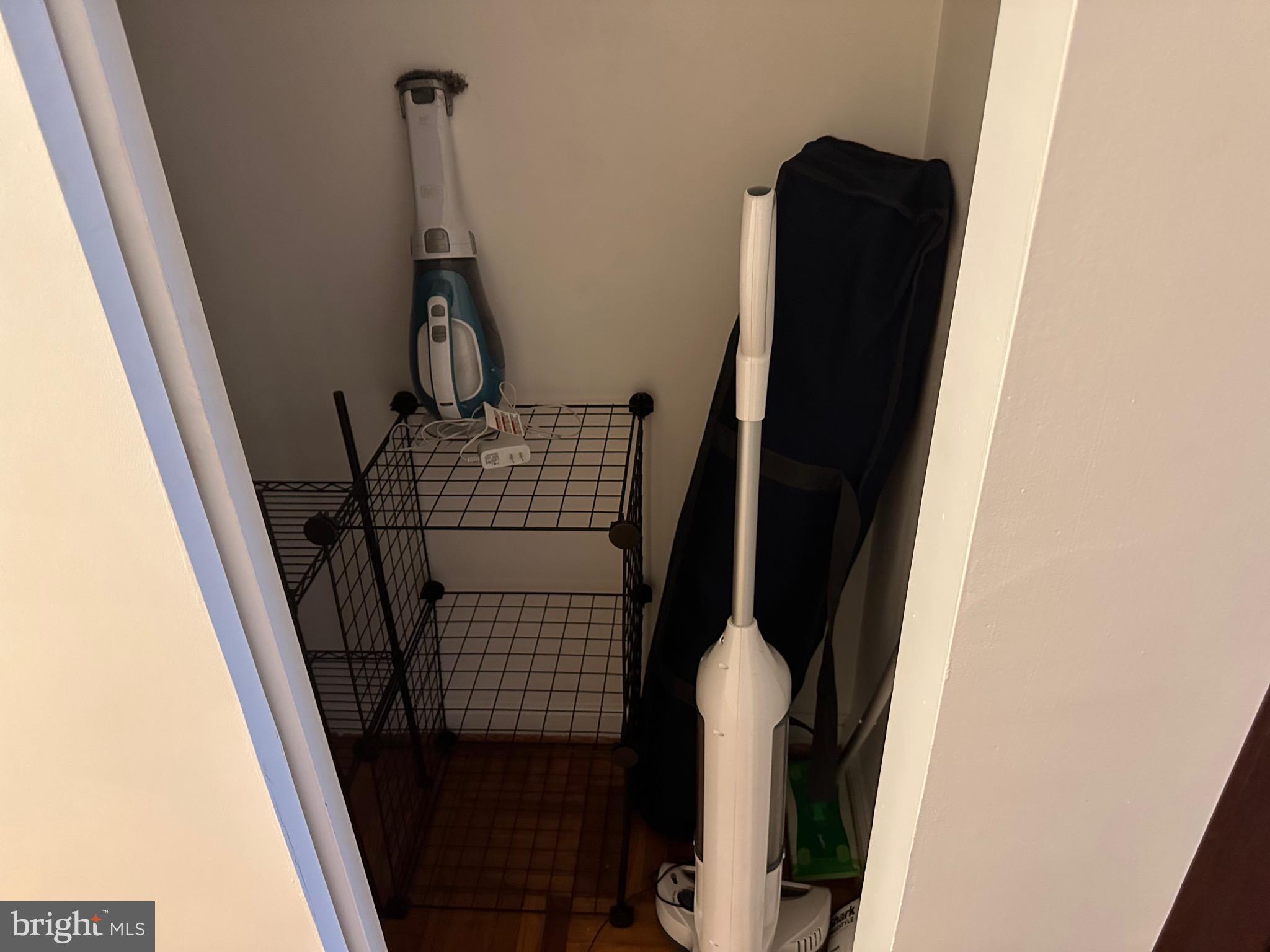 PARKFAIRFAX - Residential Lease