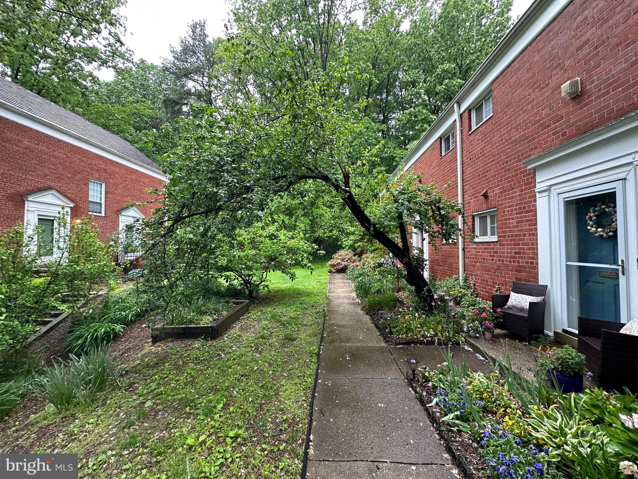 PARKFAIRFAX - Residential Lease